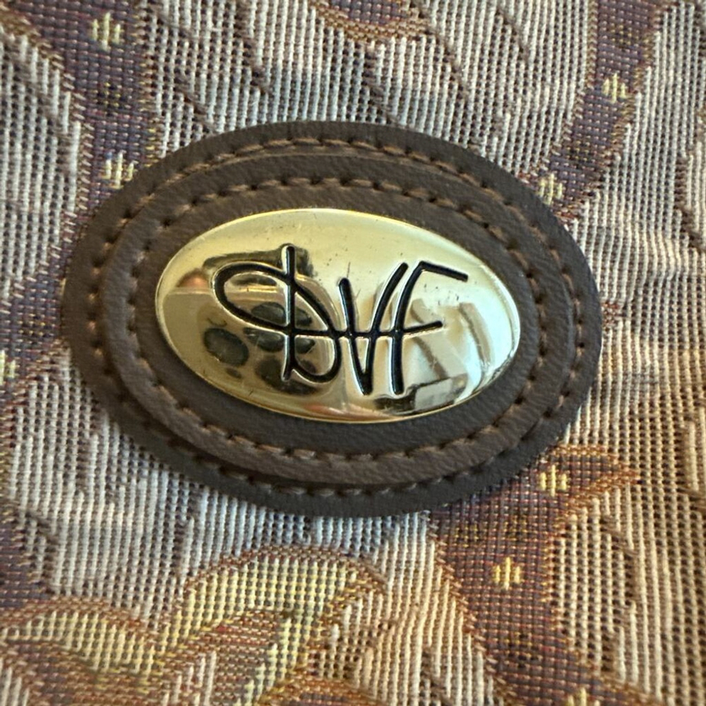 Vintage Diane von Furstenberg DVF Travel Small Duffel purse, Shoulder Strap - Picture 2 of 11